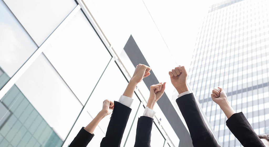 企业精神：学习、开放、进步、创新。